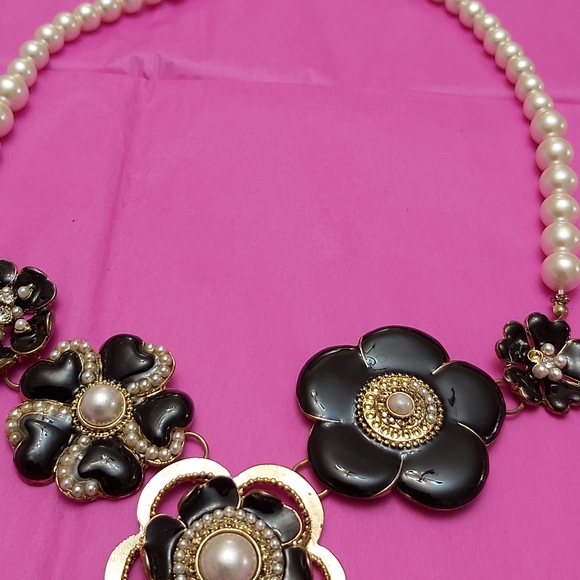 Nice Necklace - Picture 2 of 8